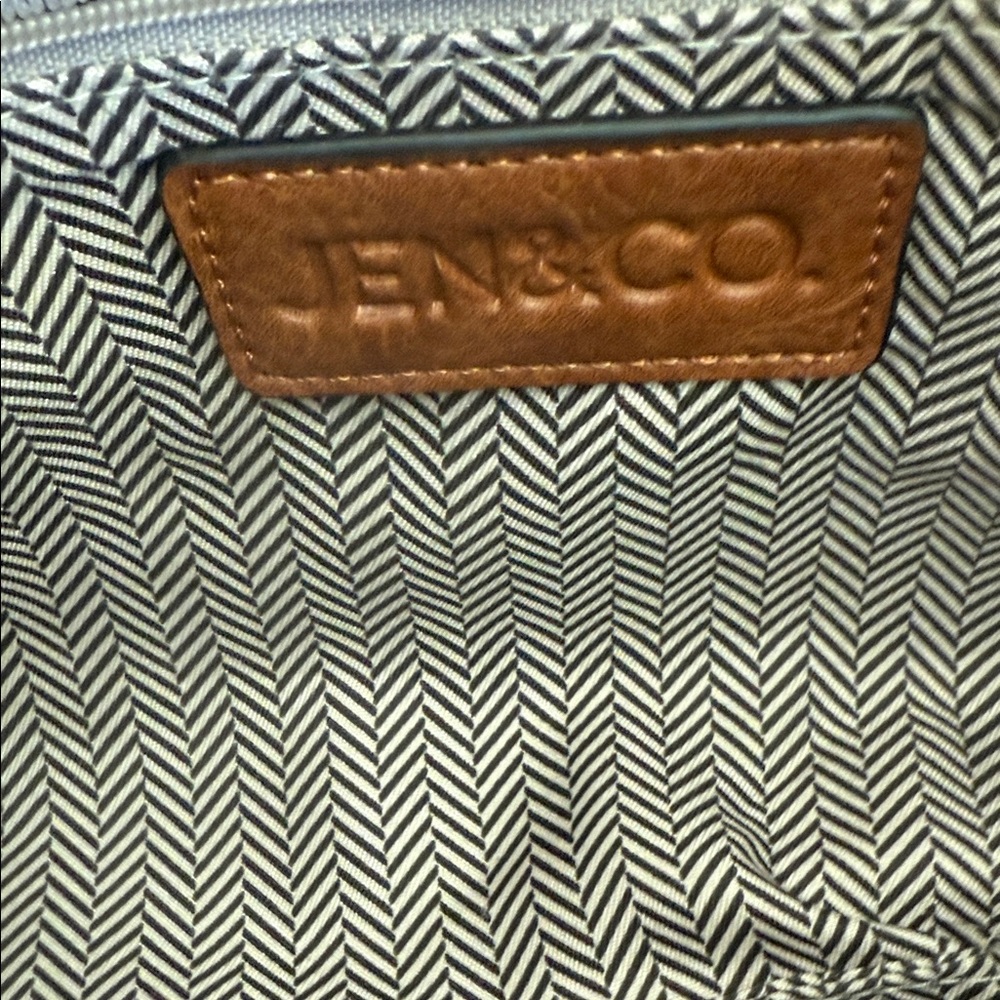 Jen &Co Elodie Vegan Houndstooth Crossbody - Picture 2 of 4